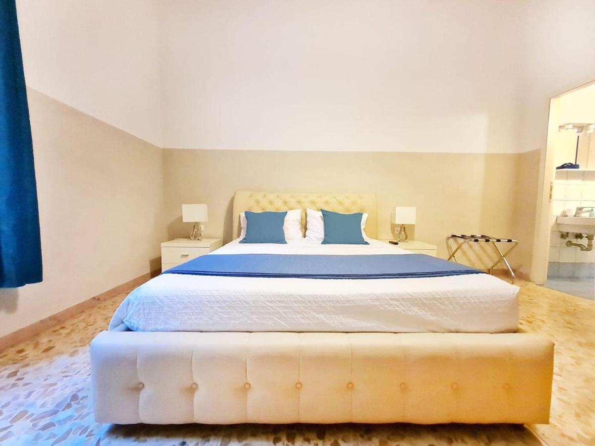 Sweet Life Guesthouse Рим Екстериор снимка