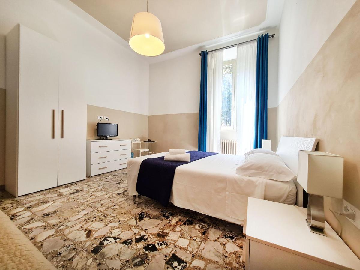 Sweet Life Guesthouse Рим Екстериор снимка