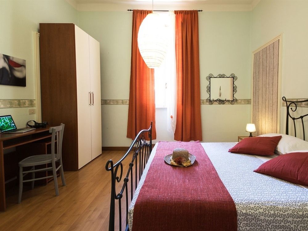 Sweet Life Guesthouse Рим Екстериор снимка